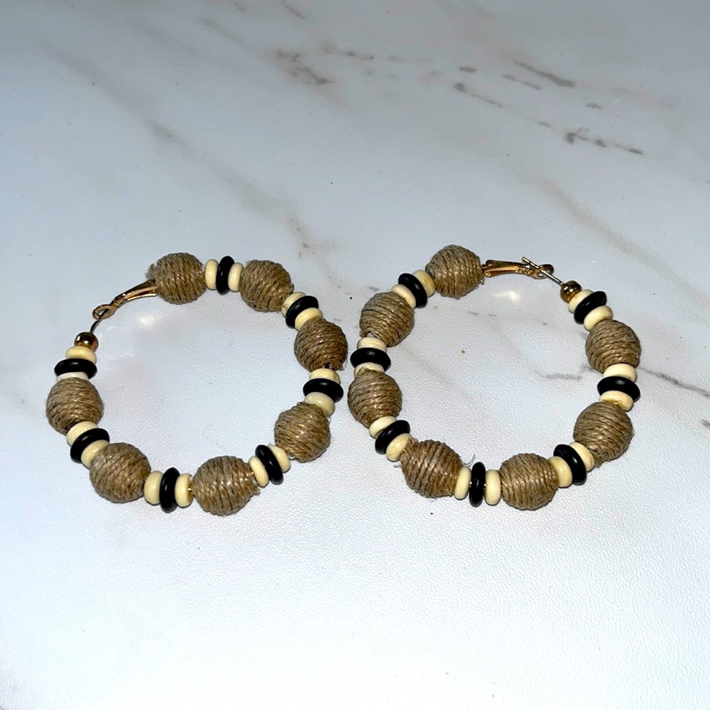 Area Stars Reeta Beeded Hoops